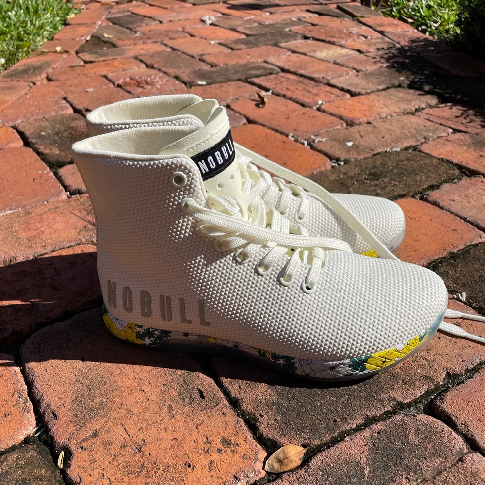 No Bull Women’s White High Top Trainers (Size 8, Style ‘Spring Fling’)